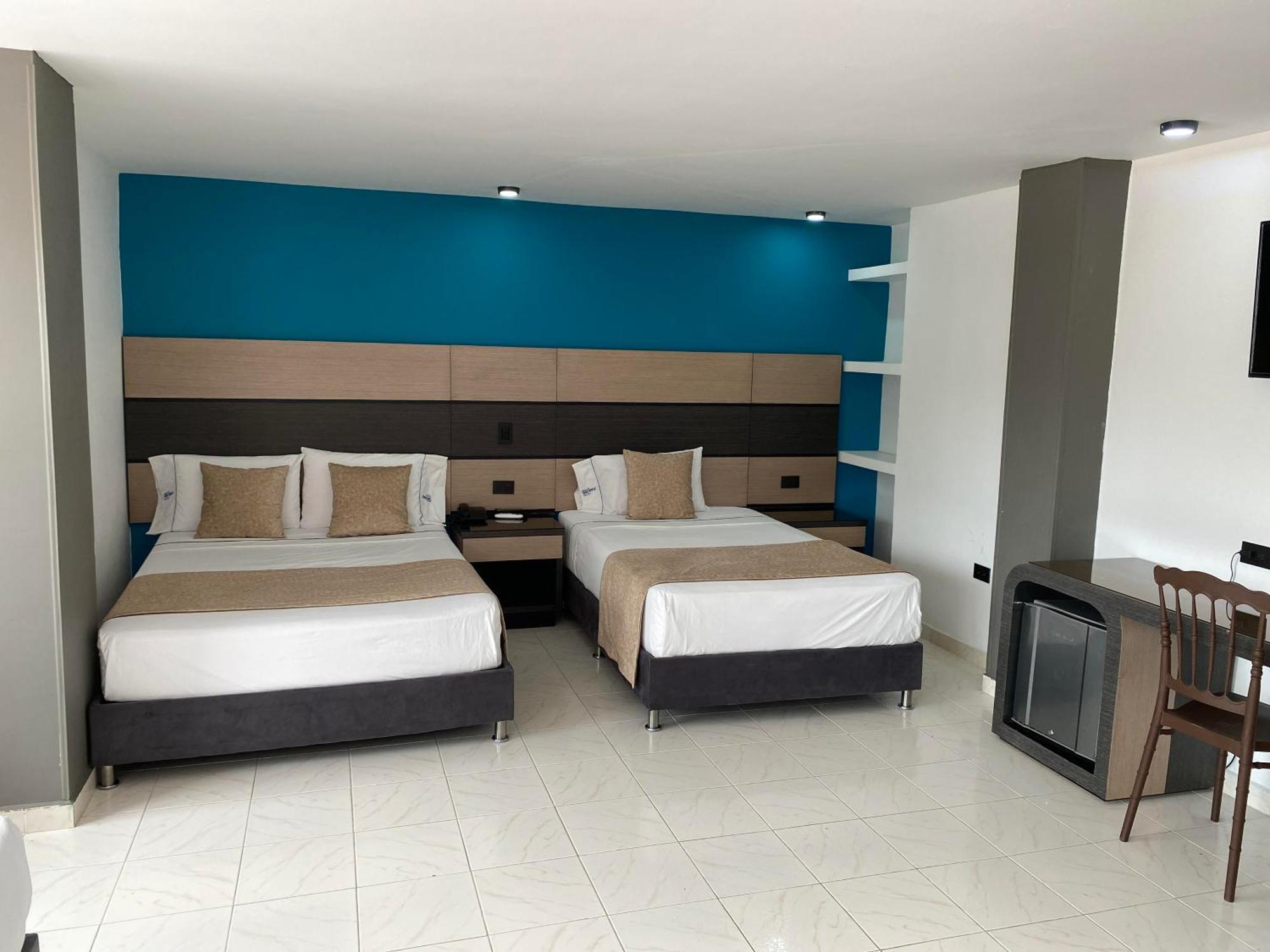 Hotel Plaza Real Ocana Bagian luar foto